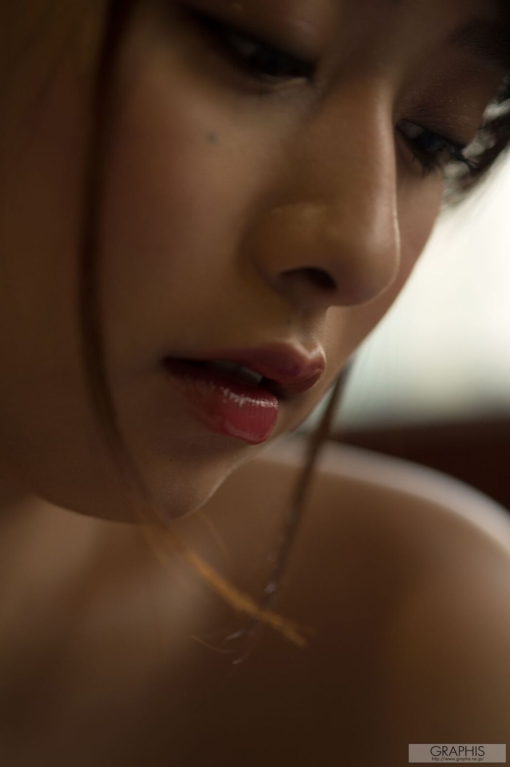 Jasmine Shiraishi "Primary Colors" [Graphis] Gals