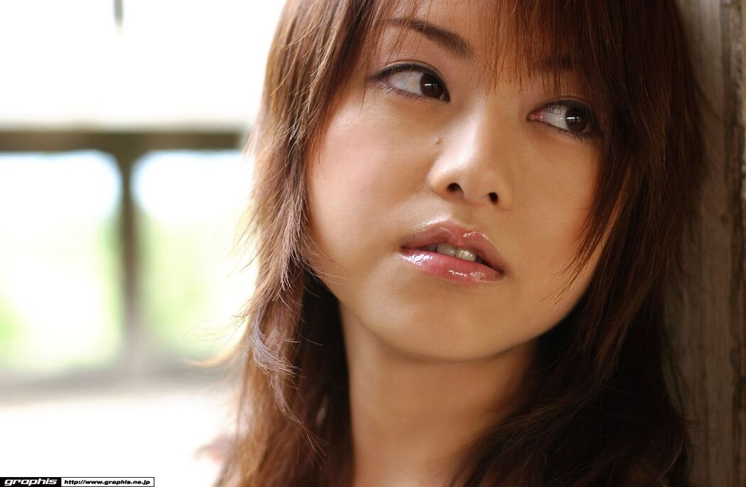 Akiho Yoshizawa "Like a Virgin" [Graphis] Special Contents