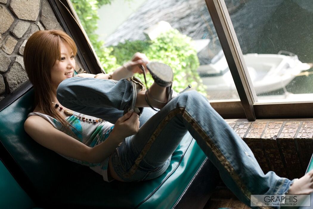 Rika Sakurai "Sparkling Cherry" [Graphis] Gals