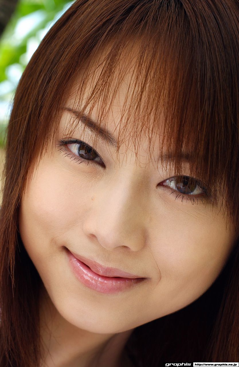 Akiho Yoshizawa "Like a Virgin" [Graphis] Special Contents