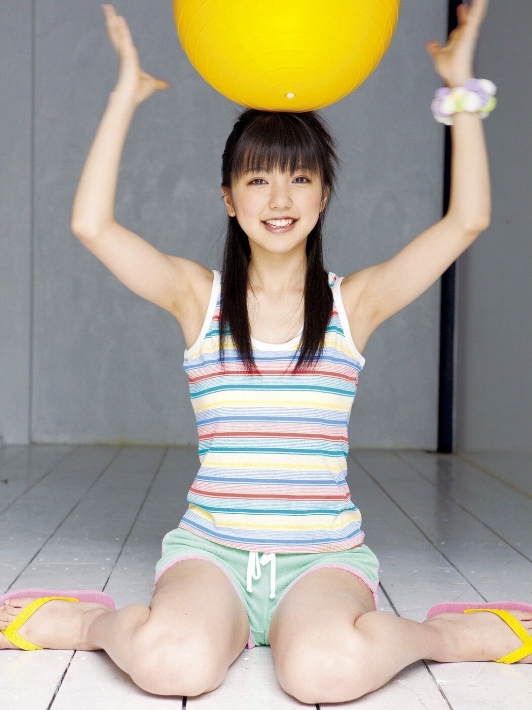 Mano Eiri dishes "SUMMER GREETING" [Sabra.net]