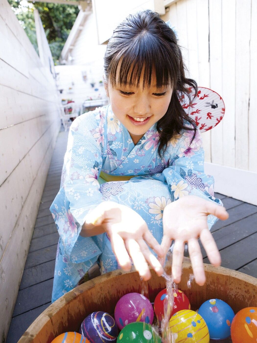 Mano Eiri dishes "SUMMER GREETING" [Sabra.net]