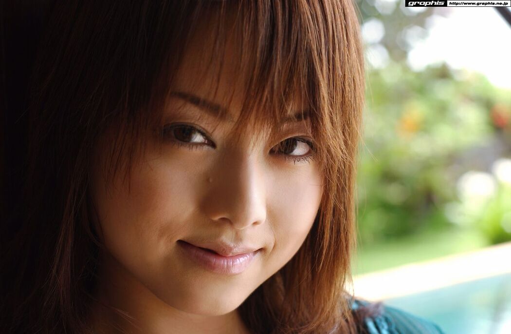 Akiho Yoshizawa "Like a Virgin" [Graphis] Special Contents