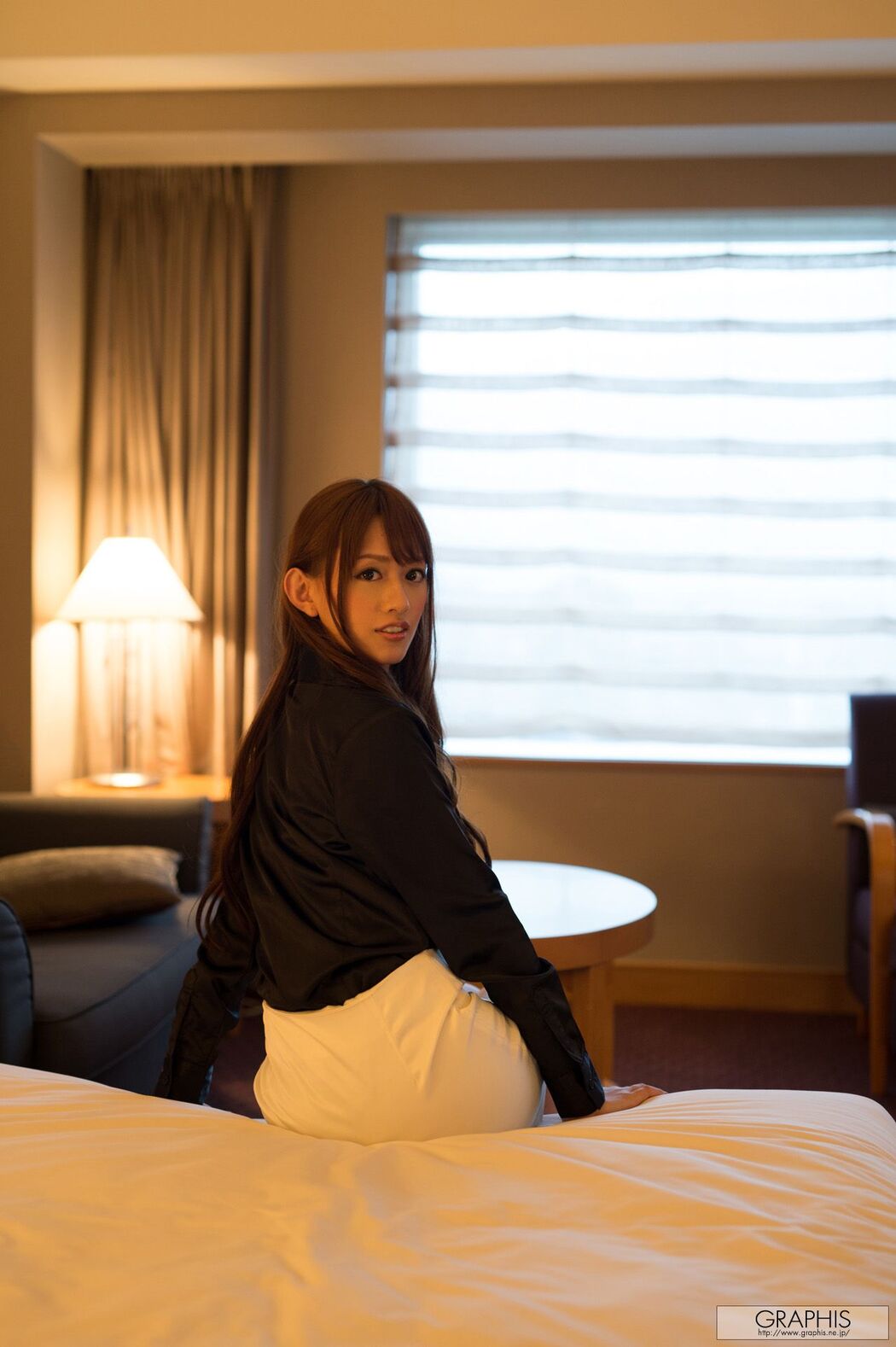 Kishima Airi "Silky" [Graphis] Gals