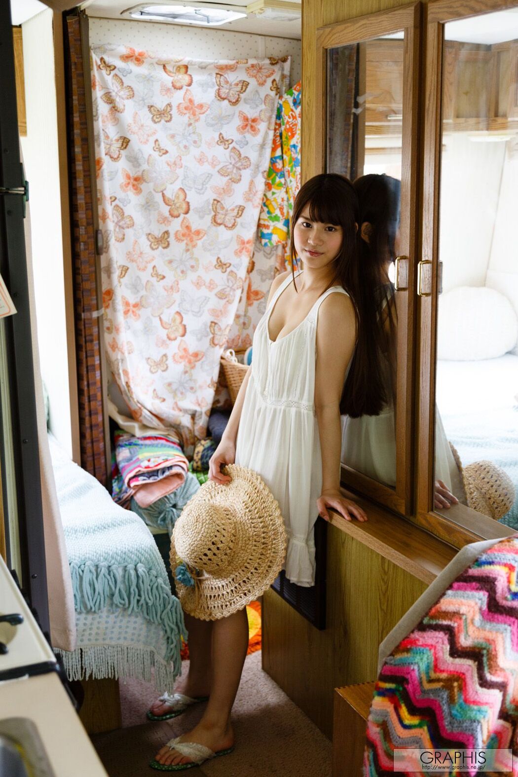 Nikaido あい/Nikaido Ai "Love Doll" [Graphis] Gals