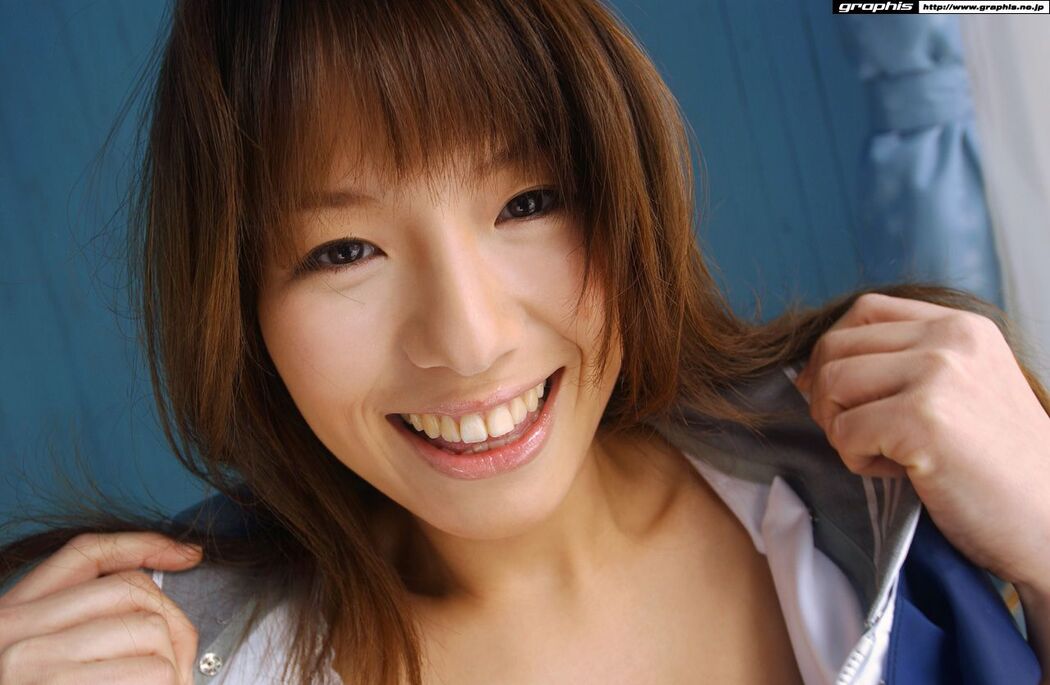 Towa Aino あいの之わ "Nine Clothes" [Graphis] Gals