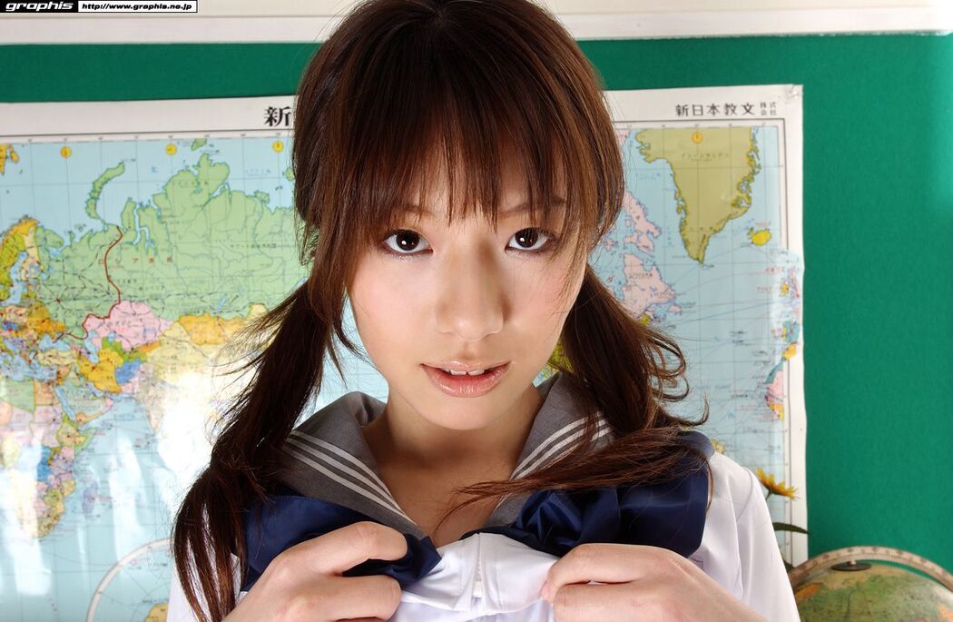 Towa Aino あいの之わ "Nine Clothes" [Graphis] Gals