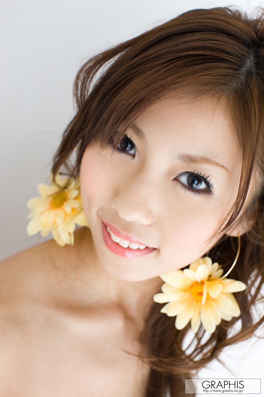Chigasaki Risa/ Chinogasaki Risa "Pure Sunflower" [Graphis] Gals
