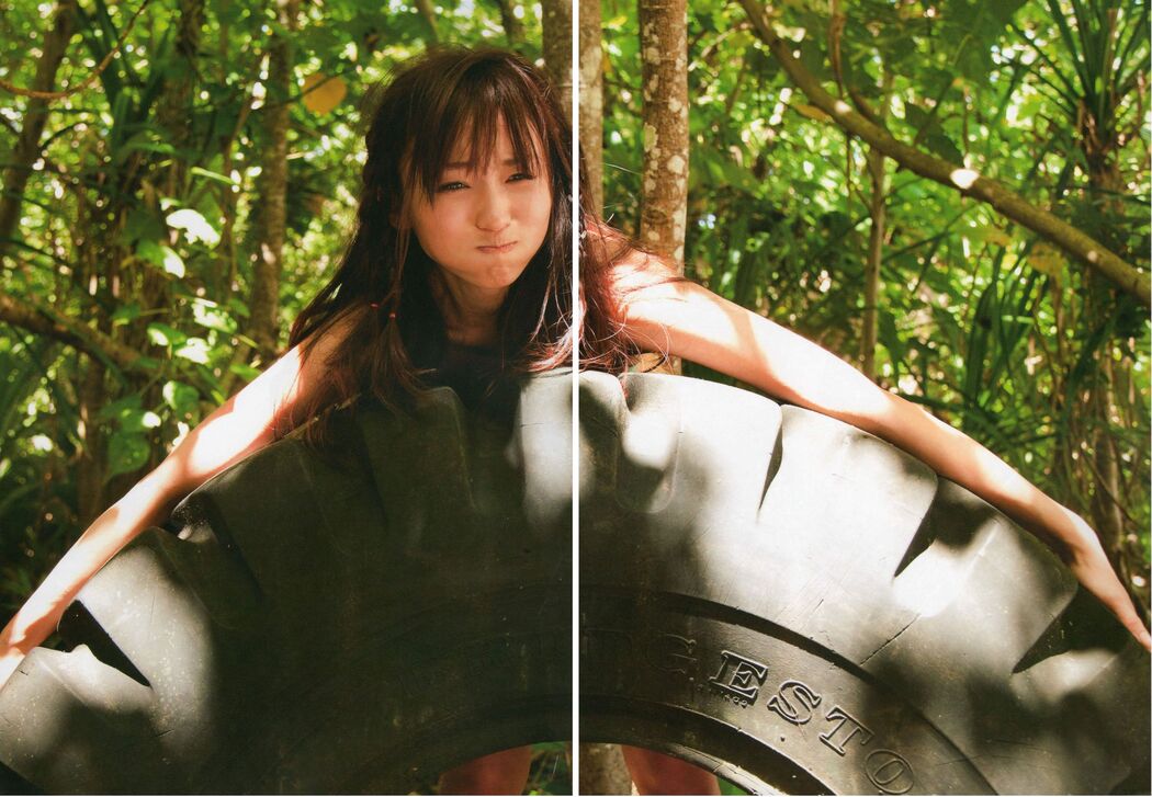 Mayu Kamiya Mayu Kamiya [Graphis] First Gravure First off daughter