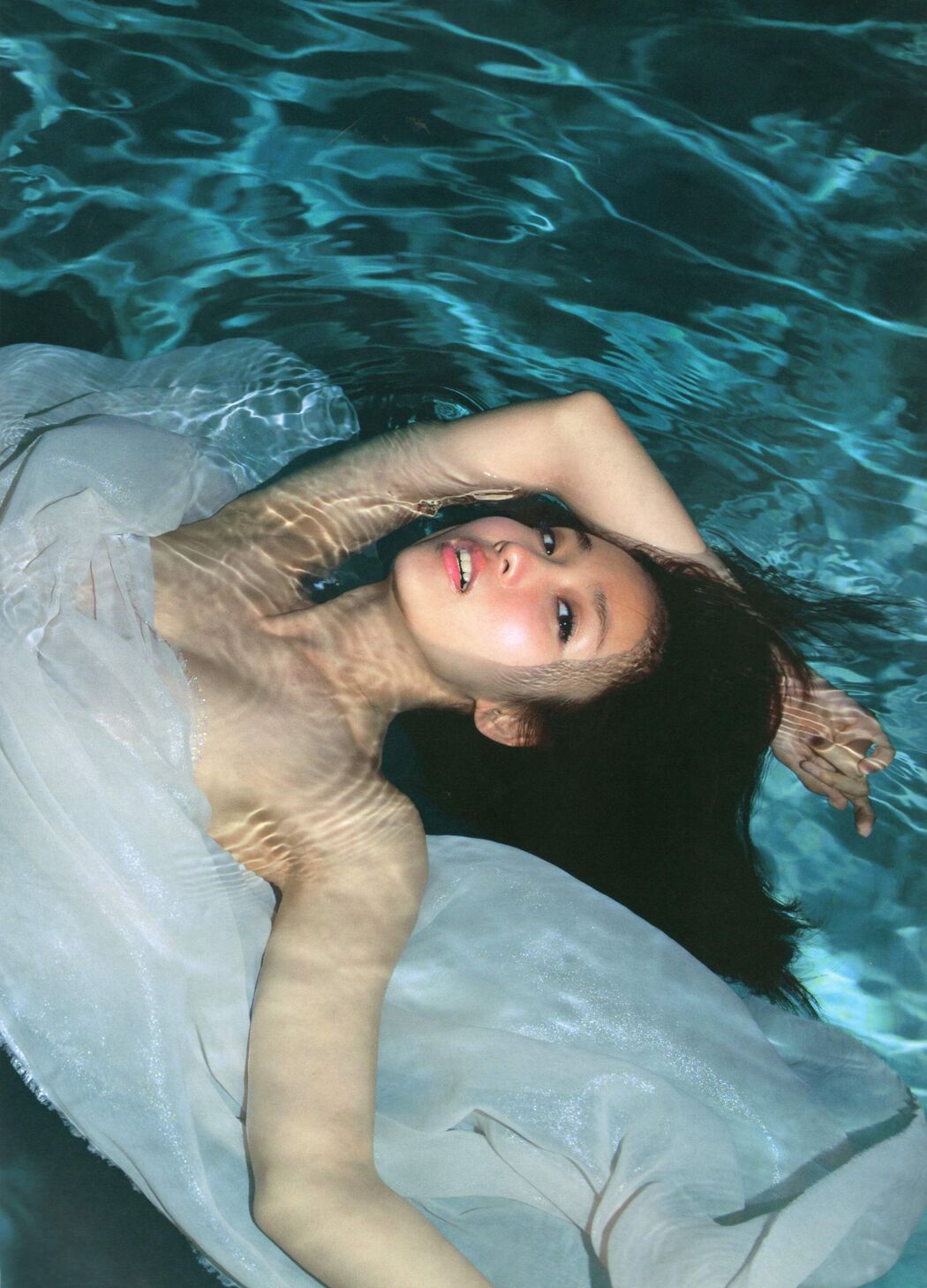 Mayu Kamiya Mayu Kamiya [Graphis] First Gravure First off daughter
