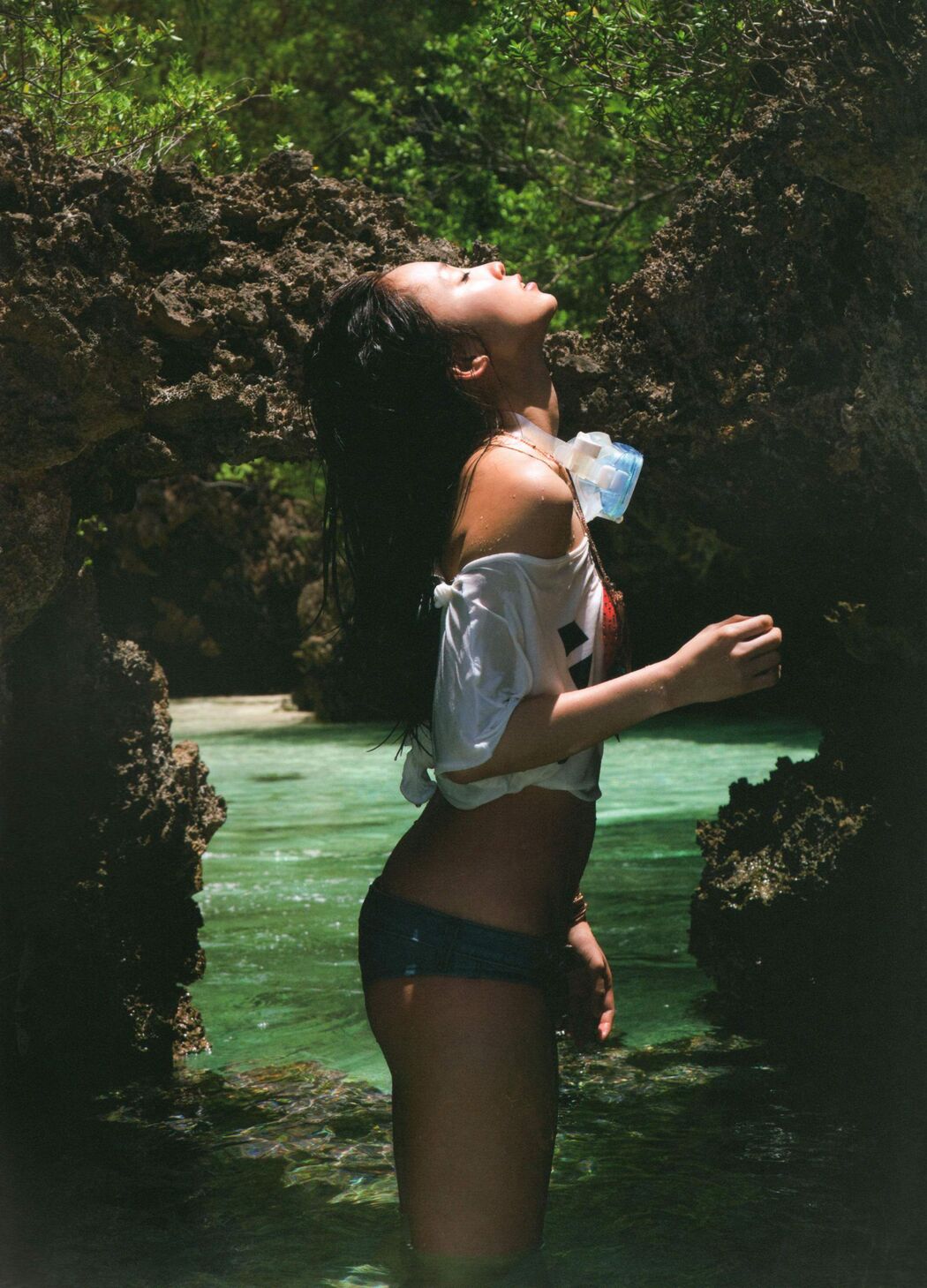 Mayu Kamiya Mayu Kamiya [Graphis] First Gravure First off daughter