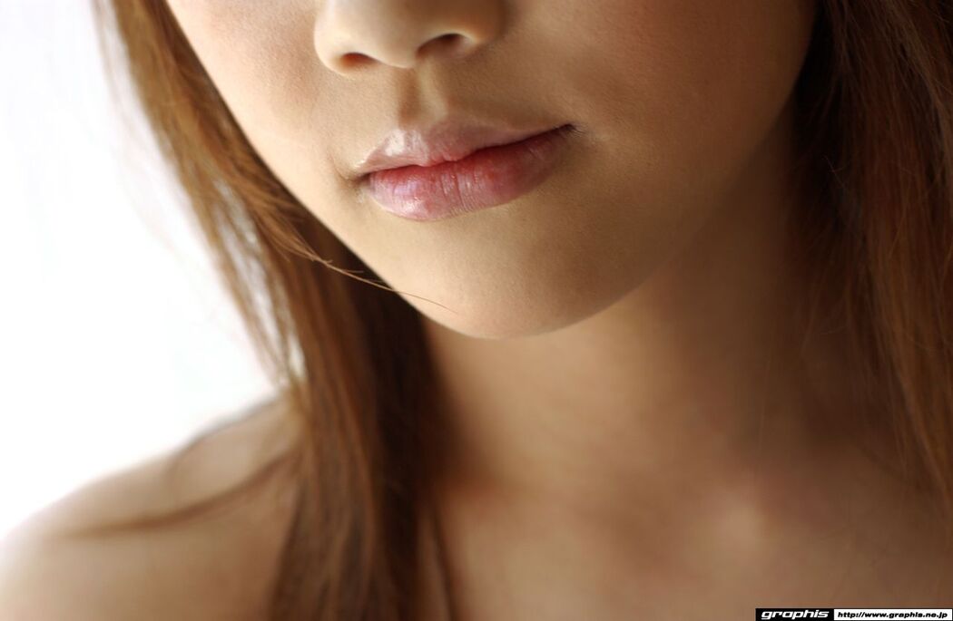 Mai Kitamura "Milk Fez" [Graphis] Gals