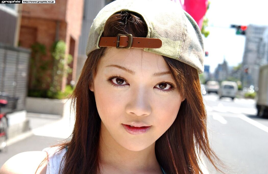 Mai Kitamura "Milk Fez" [Graphis] Gals