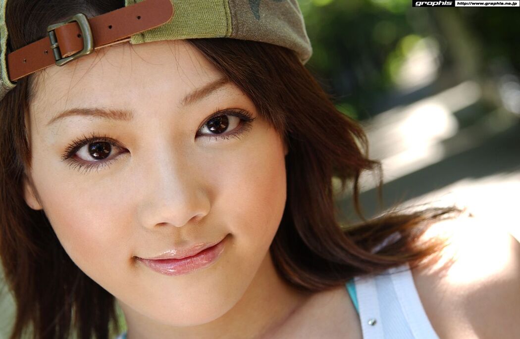 Mai Kitamura "Milk Fez" [Graphis] Gals