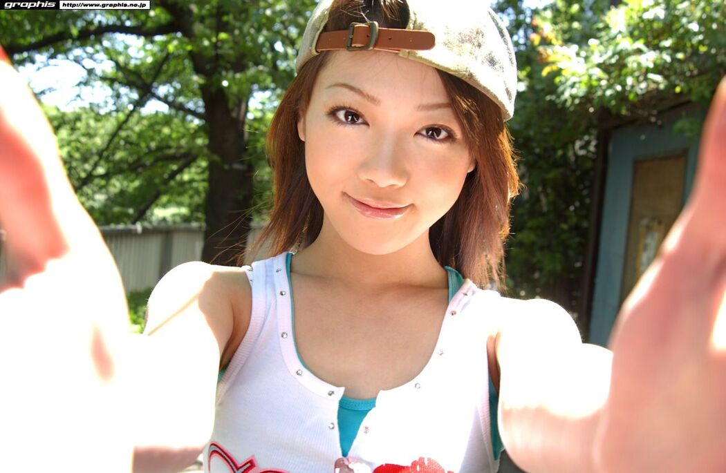 Mai Kitamura "Milk Fez" [Graphis] Gals