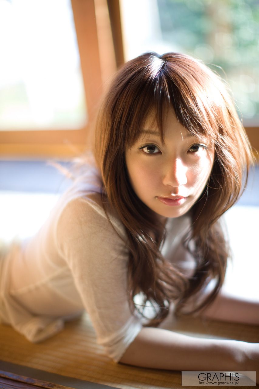 Kurumi Hina / Walnuts [Graphis] Gals Cover Photo