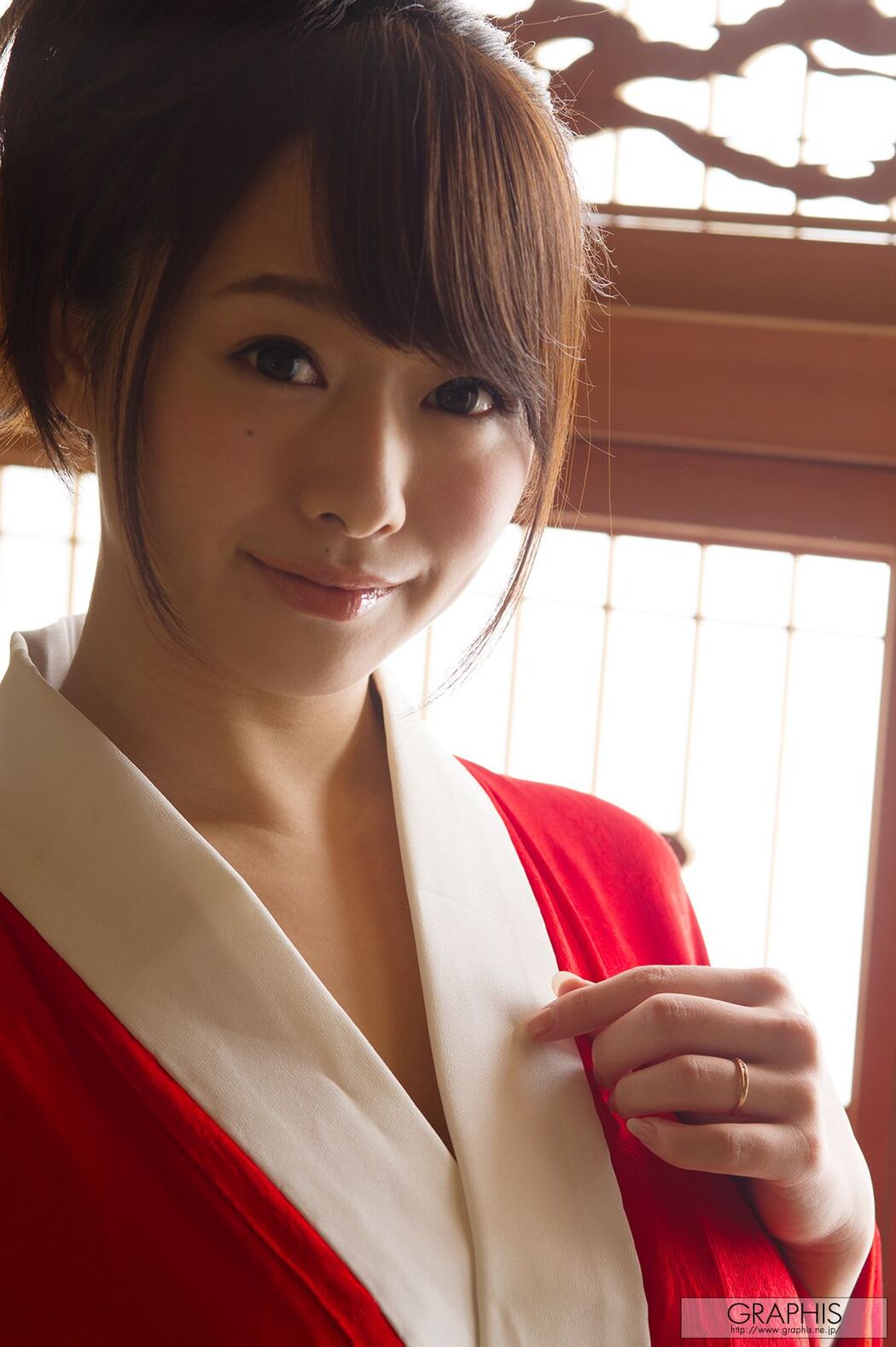 Shiraishi Molina "Baby Face" [Graphis] Gals