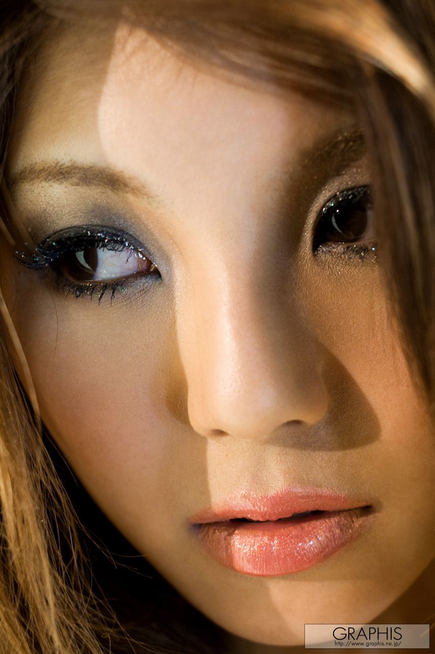 Azumi Harusaki "Pinkish" [Graphis] Gals
