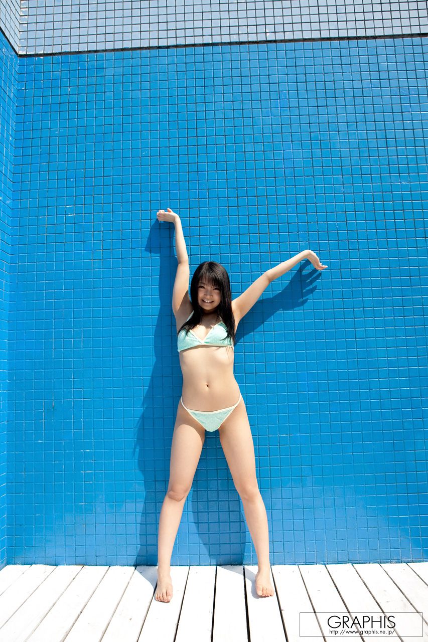 Chihiro Aoi / Chihiro Aoi [Graphis] First Gravure First off daughter