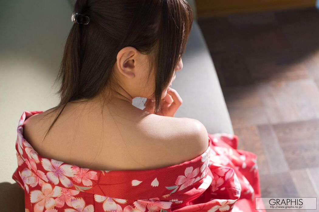 Saki Yano Saki Yano [Graphis] First Gravure First Take Off Daughter