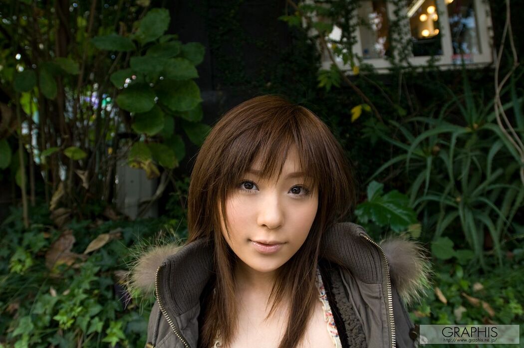Rin Sakuragi "Bloom Flower" [Graphis] Gals
