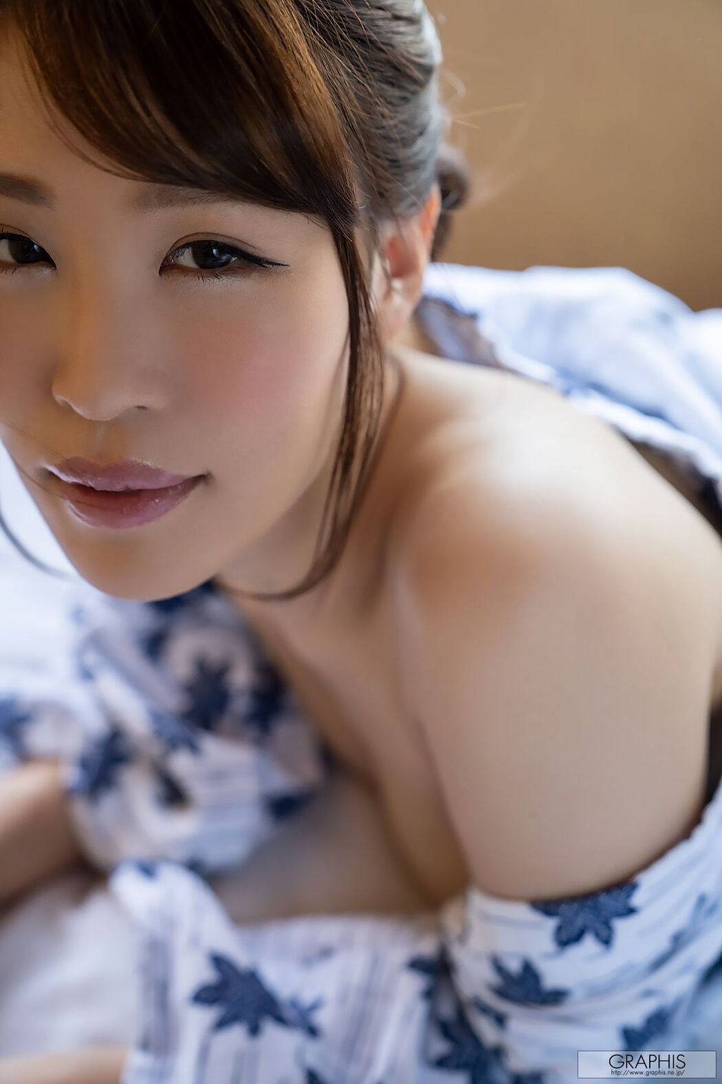 凛音とうか (凛音桃花) "Private Affairs" [Graphis] Special Gravure