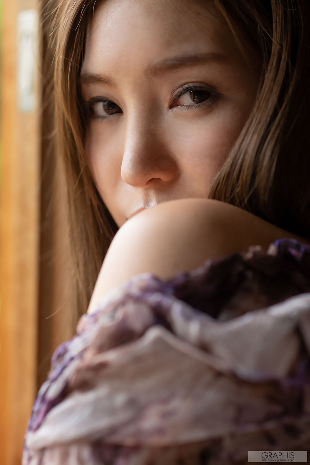 Aoi Aoi "Allure" [Graphis] Gals