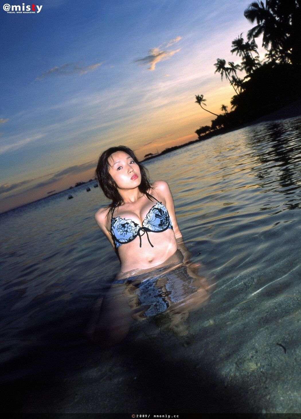 Kiritani Matsuri Kiritani Festival / Kiritani Festival [Graphis] First Gravure First Gravure