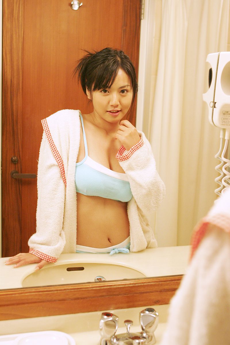 Yume Takeda Yume Takeda / Yume Takeda [Graphis] Gravure First take off daughter