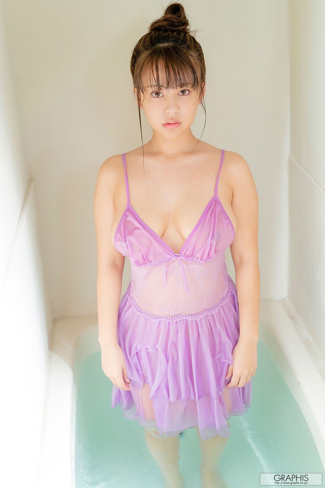 Shion Yumi / Shion Yumi 《Corpo minimo》 [Graphis] Gals