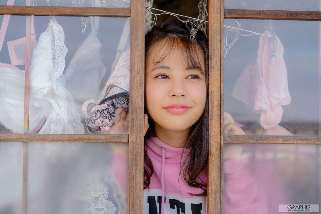 Shion Yumi / Shion Yumi 《Corpo minimo》 [Graphis] Gals