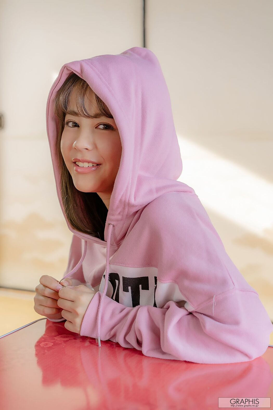 Shion Yumi / Shion Yumi 《Corpo minimo》 [Graphis] Gals