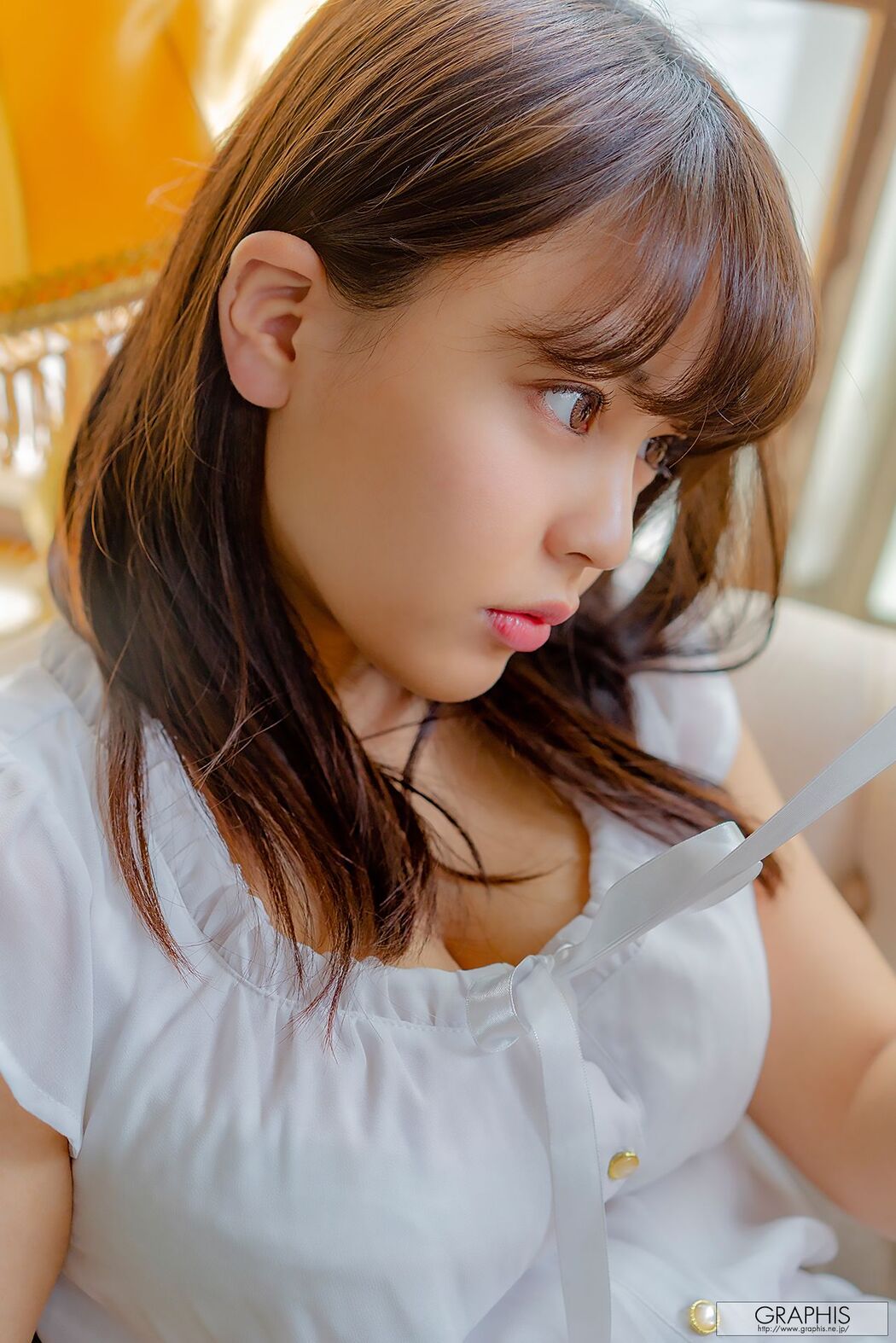 Shion Yumi / Shion Yumi 《Corpo minimo》 [Graphis] Gals
