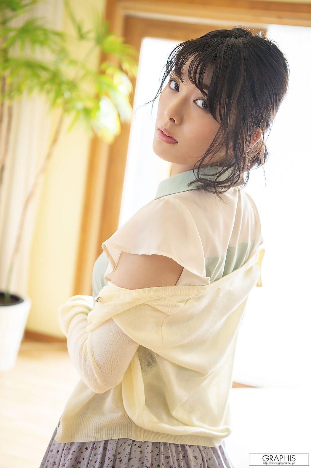 Hinata Koizumi Koizumi ひなた (Koizumi Hinata) [Graphis] First Gravure