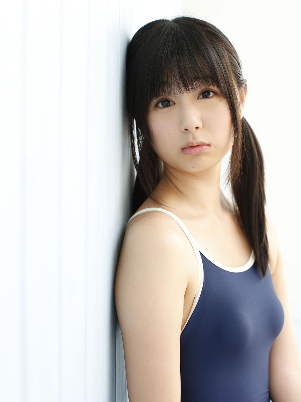 Emi Kurita "une brise" [Sabra.net] Strictly Girl
