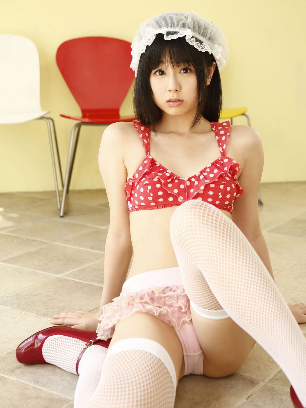 Emi Kurita "une brise" [Sabra.net] Strictly Girl