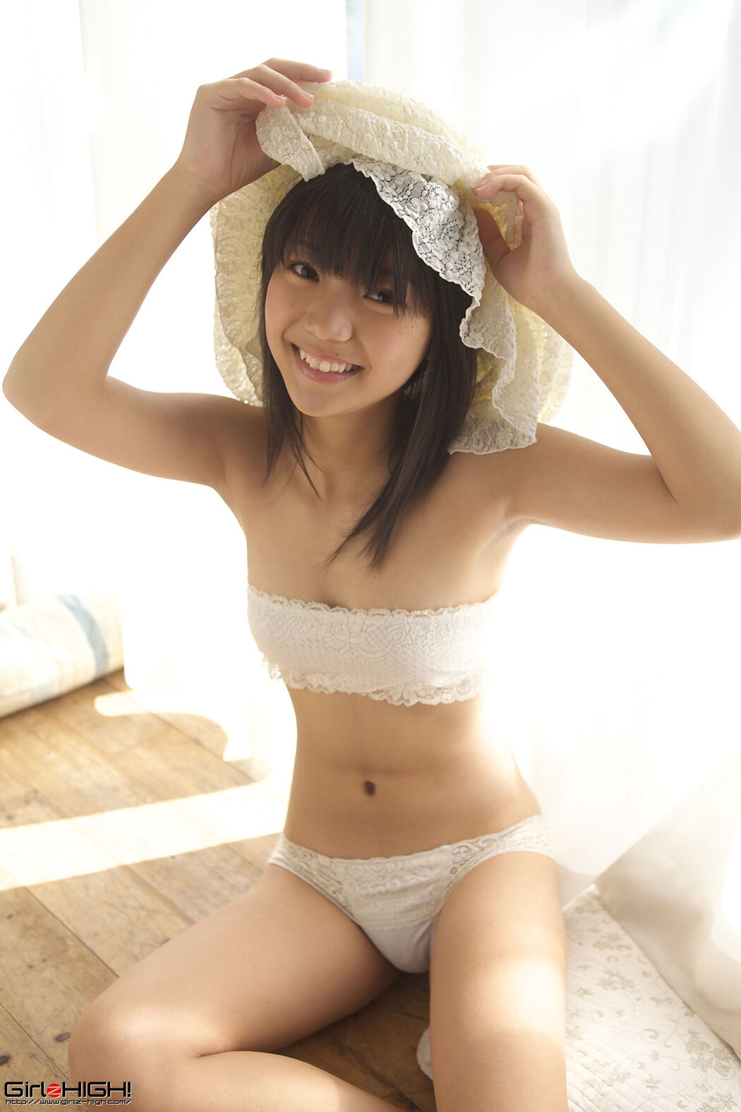 Hazaki Miharu Usa [Graphis] Limited Edition