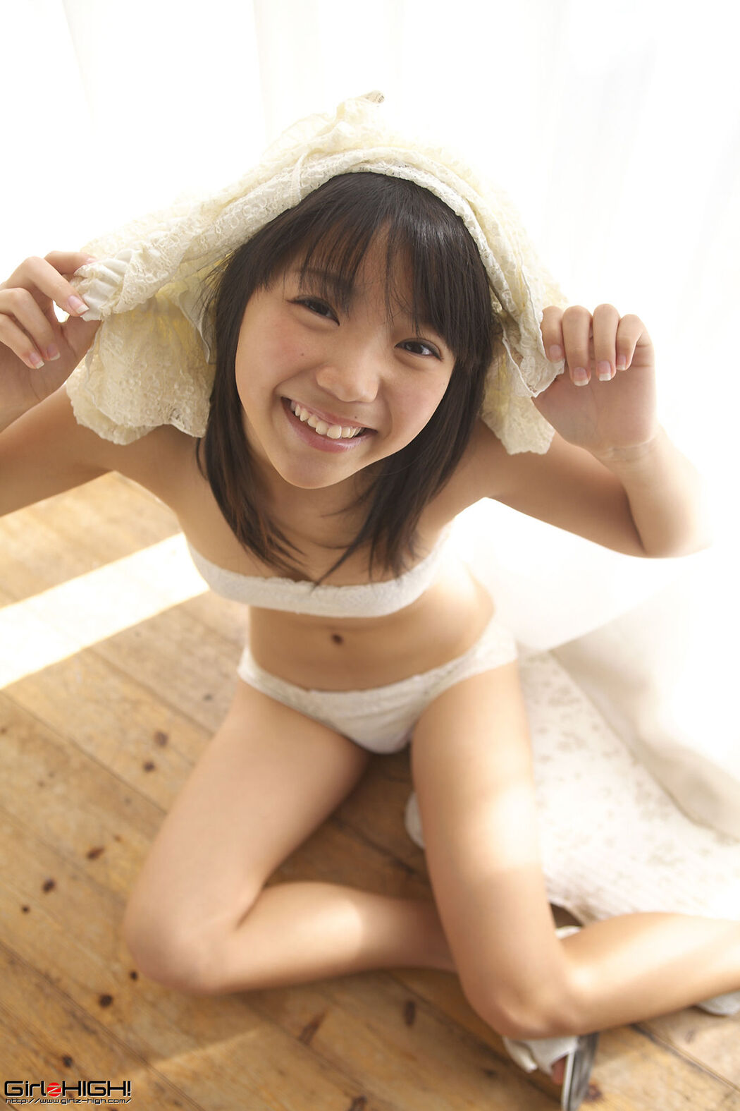 Hazaki Miharu Usa [Graphis] Limited Edition