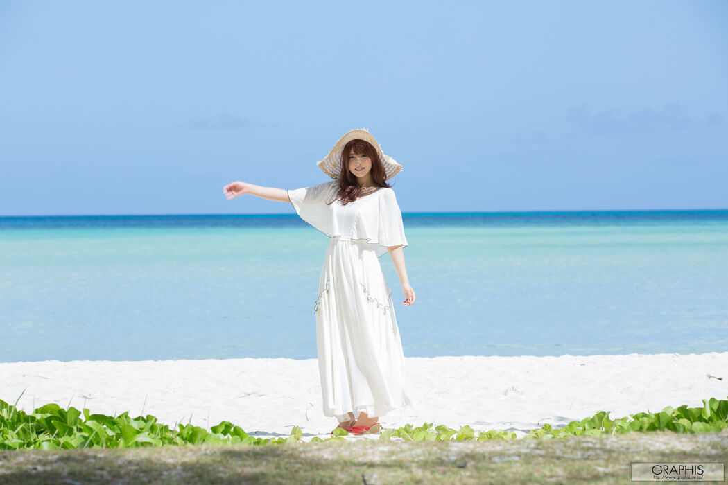 Yua Mikami [GLAMOROUS NUDE!] [Graphis] Gals