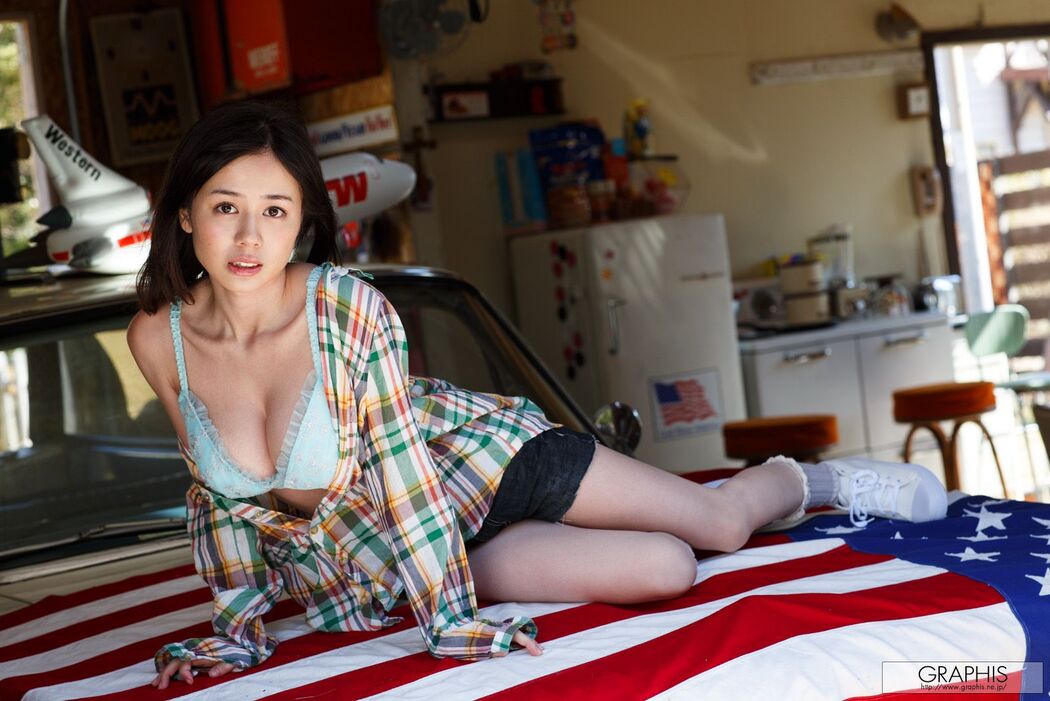 Aimi Yoshikawa / Aimi Yoshikawa [Graphis] First Gravure First off daughter