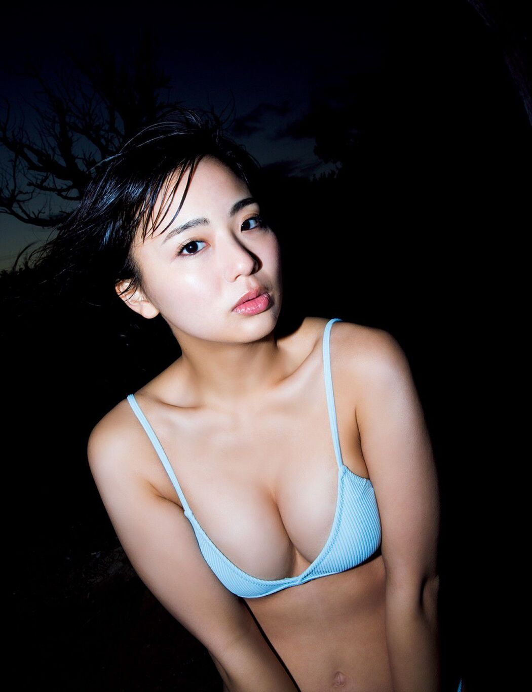 [FRIDAY] Hirashima Natsumi ""Naked body を超えて" オール undisclosed kit! Cover Photo