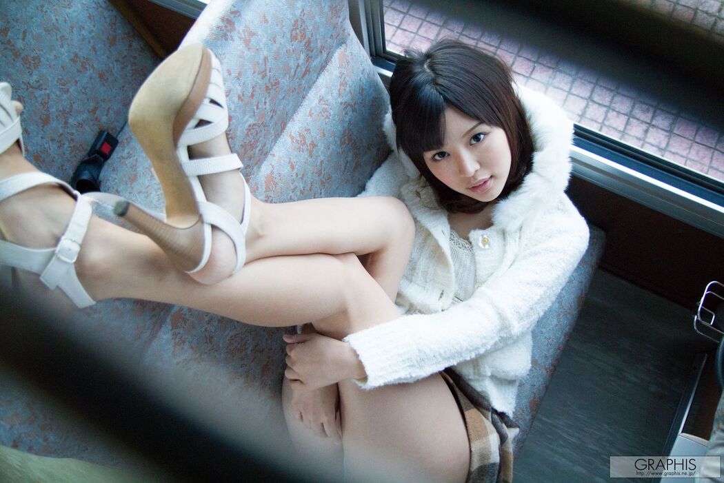 葵つかさ/葵司 "Careless Grace" [Graphis] Gals