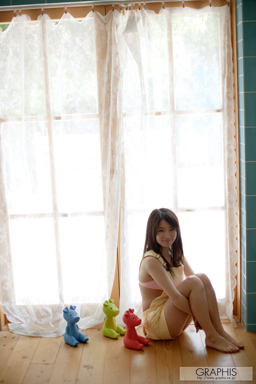 Aiyin まひろ/ Aiyin Zhenxun "Sweet Candy" [Graphis] Gals