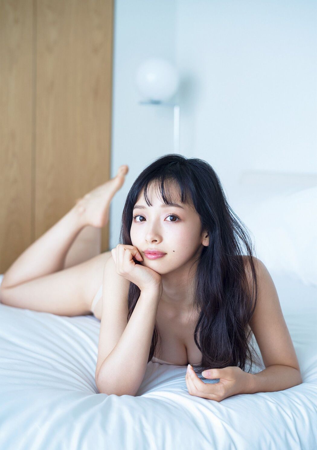 [FRIDAY] Huacun あすか "ちょっぴりオトナなビキニでシャワー(动漫付き)" photo