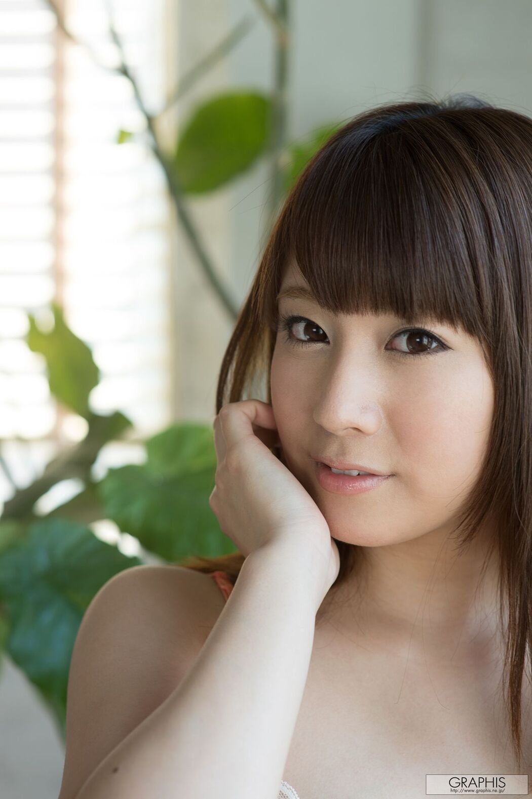 初川みなみ/chuchuannan "Ordinary World" [Graphis] Gals