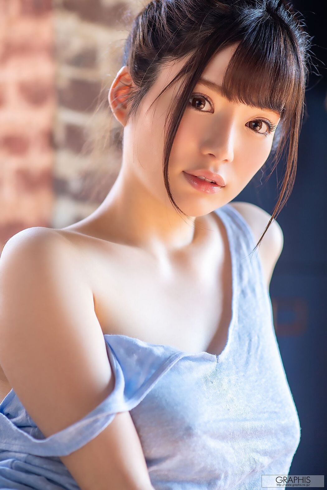 Nodoka Sakuraba "Olhos Claros" [Graphis] Gals451