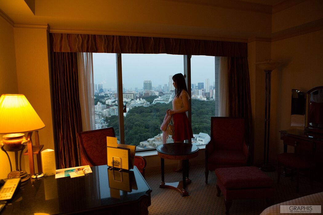 Ogawa Momoko [Graphis] First Gravure