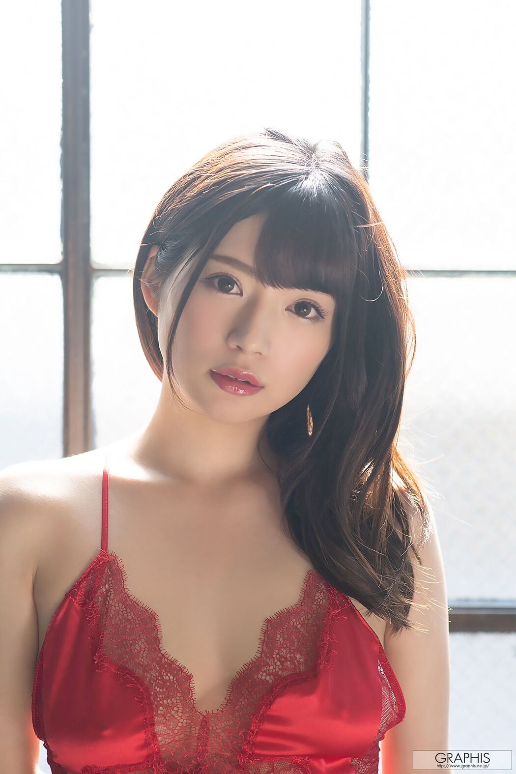 Nodoka Sakuraba "Olhos Claros" [Graphis] Gals451