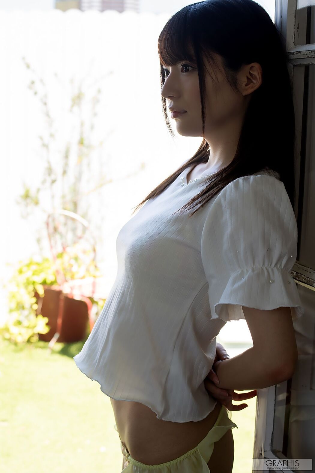 Nodoka Sakuraba "Olhos Claros" [Graphis] Gals451
