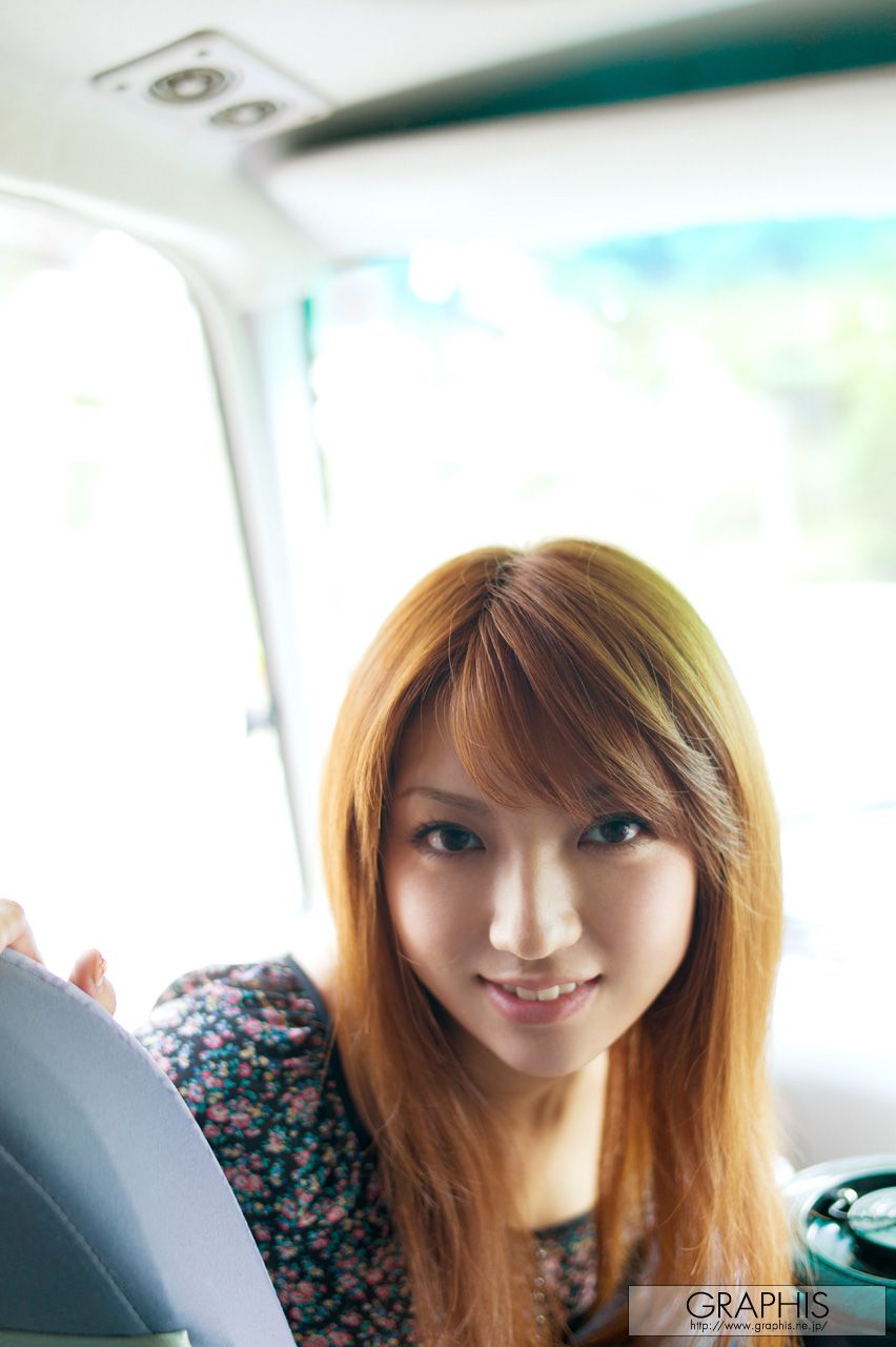 Shinsaki Shiori "My Venus" [Graphis] Gals